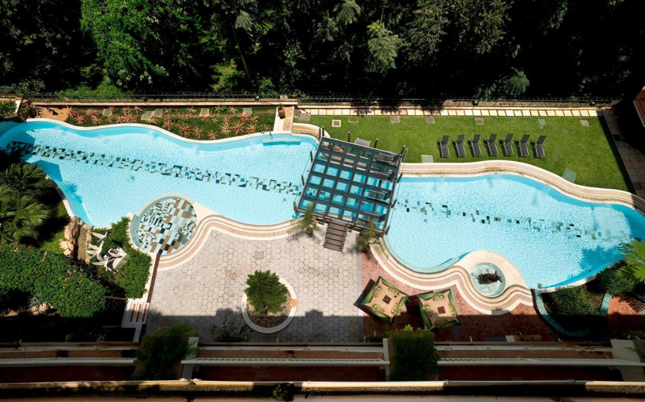 Golf Course Hotel Kampala Bagian luar foto