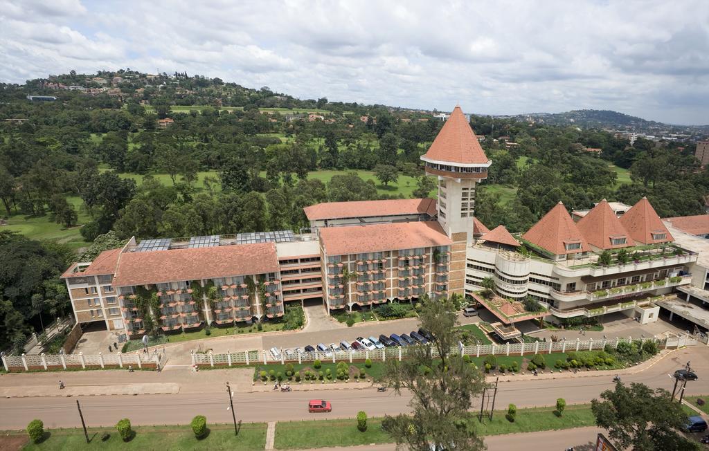 Golf Course Hotel Kampala Bagian luar foto